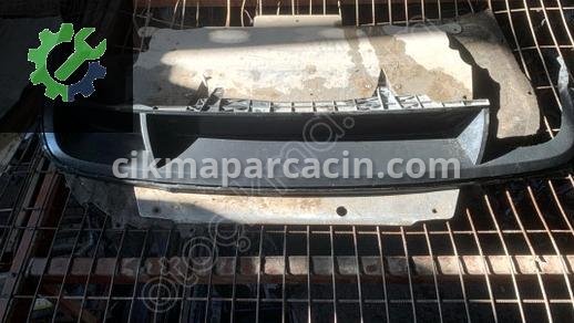 Volkswagen Passat Tampon Spoyleri çıkma parça