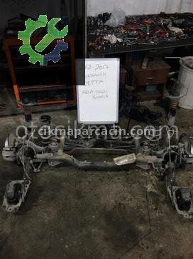 Volkswagen Jetta Arka Dingil çıkma parça