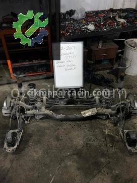 Volkswagen Jetta Arka Dingil çıkma parça
