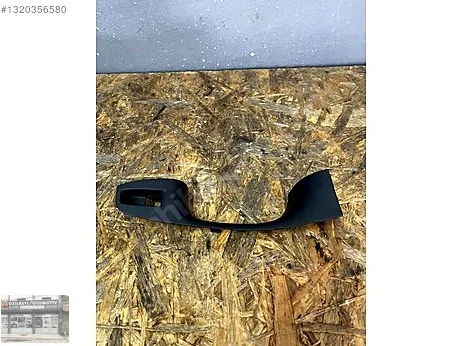 Volkswagen Jetta Kapı (Arka Sağ) çıkma parça