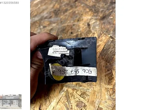 Volkswagen Jetta Kapı (Arka Sağ) çıkma parça