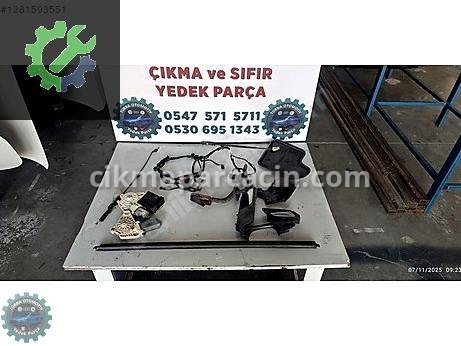Volkswagen Jetta Kapı (Ön Sağ) çıkma parça