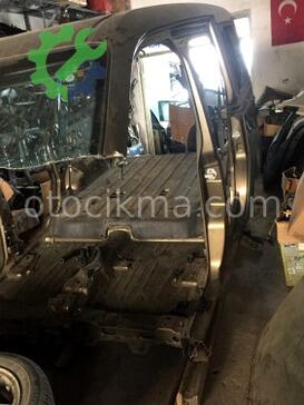 Ford Tourneo Connect Tavan çıkma parça