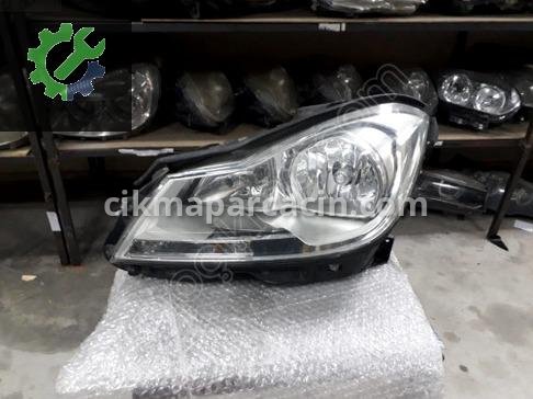 Mercedes-Benz C Serisi Sol Ön Far çıkma parça