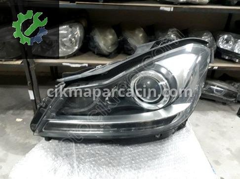 Mercedes-Benz C Serisi Sol Ön Far çıkma parça