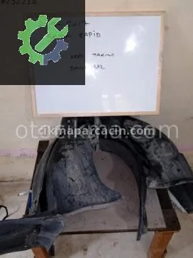 Skoda Rapid Davlumbaz çıkma parça