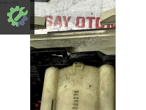 2012830275 MERCEDES W201 KALORİFER KUMANDA PANELİ KONSOL KÜLLÜK