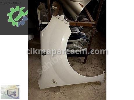 Renault Kangoo Çamurluk çıkma parça