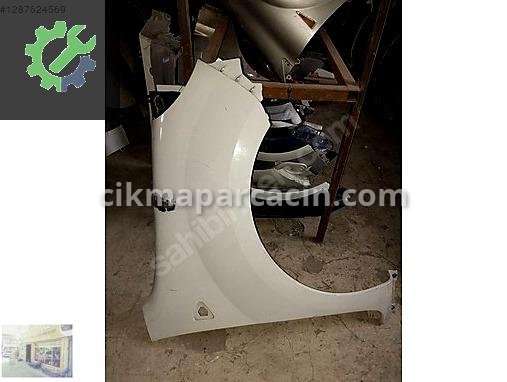 Renault Kangoo Çamurluk çıkma parça