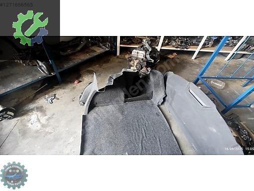 Volkswagen Jetta Kapı Döşemesi çıkma parça