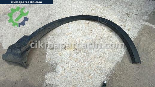 Ford Kuga Çamurluk çıkma parça
