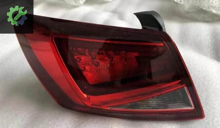 Seat Leon Sol Dış Stop çıkma parça