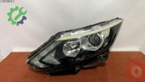 Nissan Qashqai 2013-2017 Çıkma Sol Far 20132017