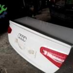 2013 AUDİ A4 ORJİNAL ARKA BAGAJ LOKAL BOYALI