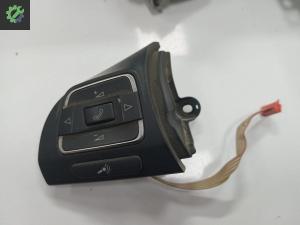 3C8959537 Volkswagen Golf Mk6 Direksiyon Kumanda Düğmesi Sol (2009/2013)