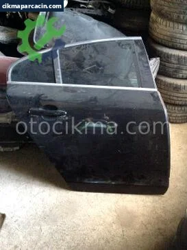 Volvo S60 Sağ Arka Kapı çıkma parça