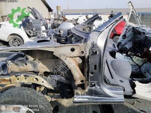 2014 Audi A4 Ön Şasi ve Marşpiyel Tava Çıkma Parçası