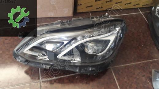 Mercedes-Benz C Serisi Sol Ön Far çıkma parça
