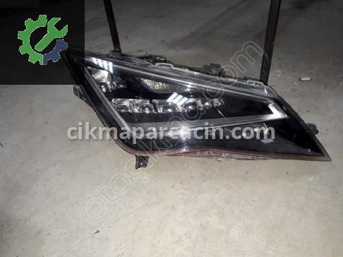 Seat Leon Sağ Ön Far çıkma parça