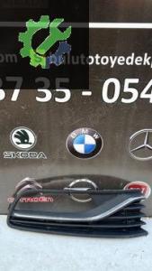 2015-2016 VW Polo Sağ Sis Farı Çerçevesi – Oto Çıkma Parça