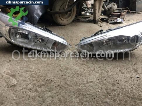 Ford Focus Far çıkma parça