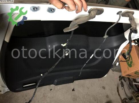 Ford Kuga Bagaj Kapağı çıkma parça
