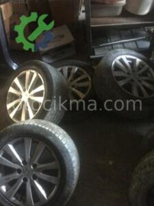 Honda Civic 2015 Çıkma Jant & Lastik Takımı