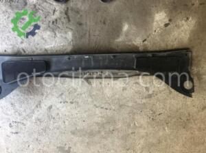 Ford Focus Ön Cam Izgarası Çıkma