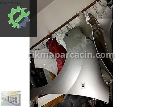 Renault Kangoo Çamurluk çıkma parça