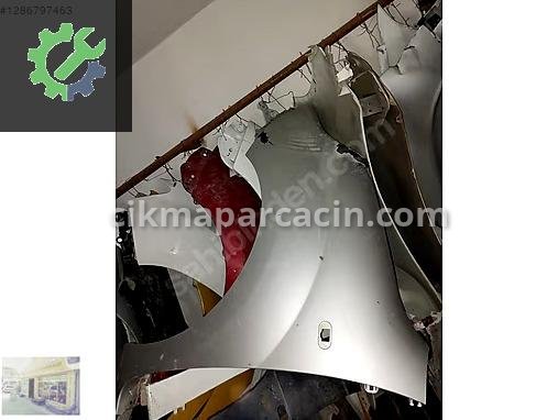 Renault Kangoo Çamurluk çıkma parça