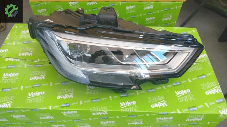Audi A3 LED Far çıkma parça