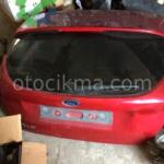 Ford Focus Bagaj Kapağı Çıkma