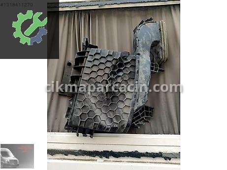 Mercedes-Benz Sprinter Hava Filtresi Kutusu çıkma parça
