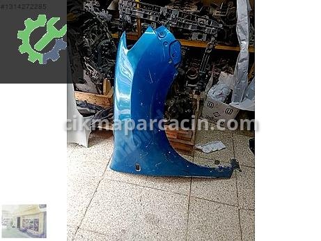 Dacia Sandero Sağ Ön Çamurluk çıkma parça