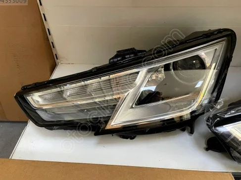 Audi A4 Sol Ön Far çıkma parça