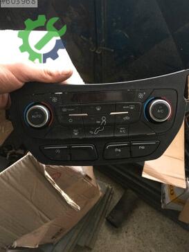 Ford Kuga Klima Paneli çıkma parça