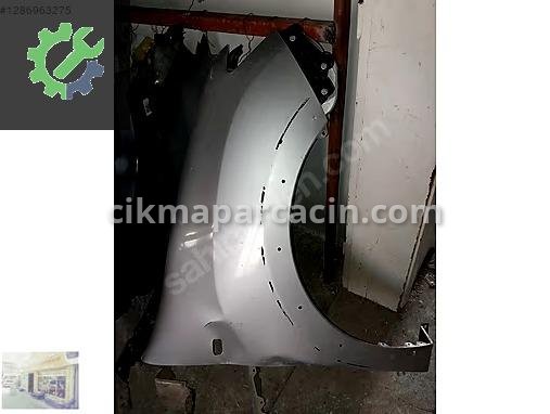 Dacia Sandero Çamurluk çıkma parça