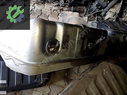Mercedes-Benz 190 Yakıt Deposu çıkma parça