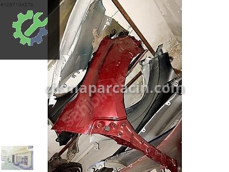 Dacia Duster Sağ Ön Çamurluk çıkma parça