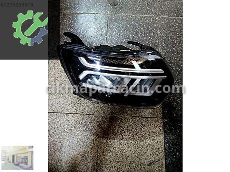 Dacia Duster Sağ Ön Far çıkma parça