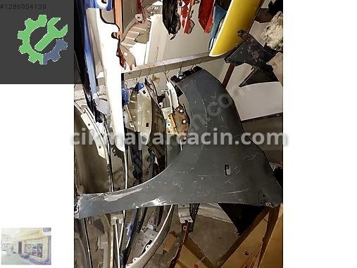 Renault Express Sol Ön Çamurluk çıkma parça