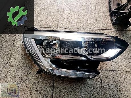 Renault Megane Sağ Ön Far çıkma parça