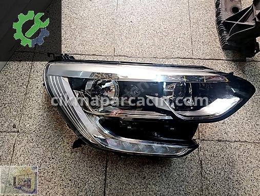 Renault Megane Sağ Ön Far çıkma parça