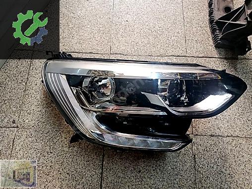2024 MEGANE 4 SAĞ FAR ORJİNAL ÇIKMA