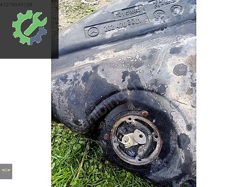 Mercedes-Benz CLA Depo Kapağı çıkma parça