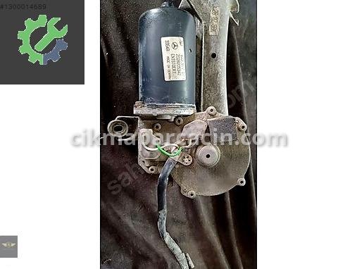 Mercedes-Benz CLA Silecek Motoru 2028205342 çıkma parça