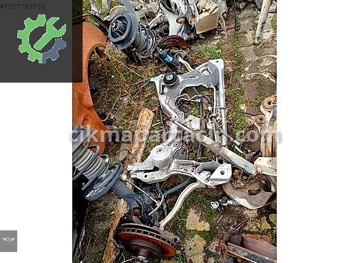 Mercedes-Benz CLA Ön Travers çıkma parça