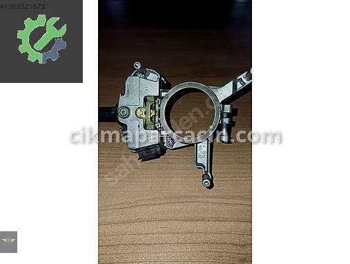 Mercedes-Benz CLA Sinyal Kolu çıkma parça