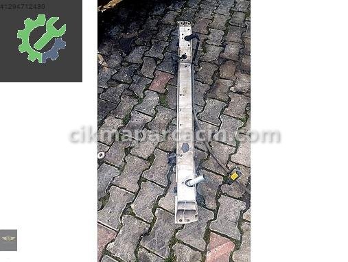 Mercedes-Benz CLA Tampon Demiri çıkma parça