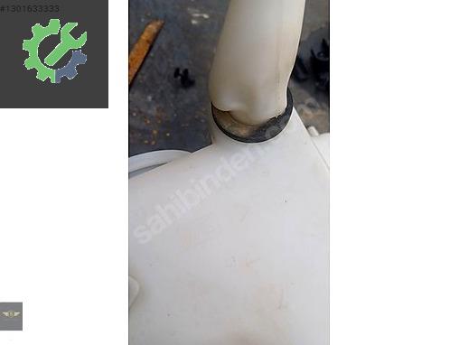 203 mercedes silgeç suyu deposu 2038600560